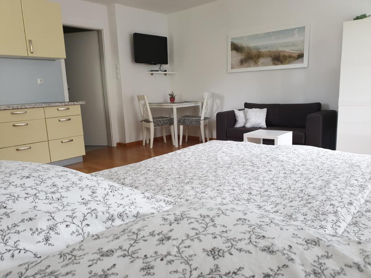 Studio Emma Ljubljana - Free Parking, Ac, Wifi エクステリア 写真