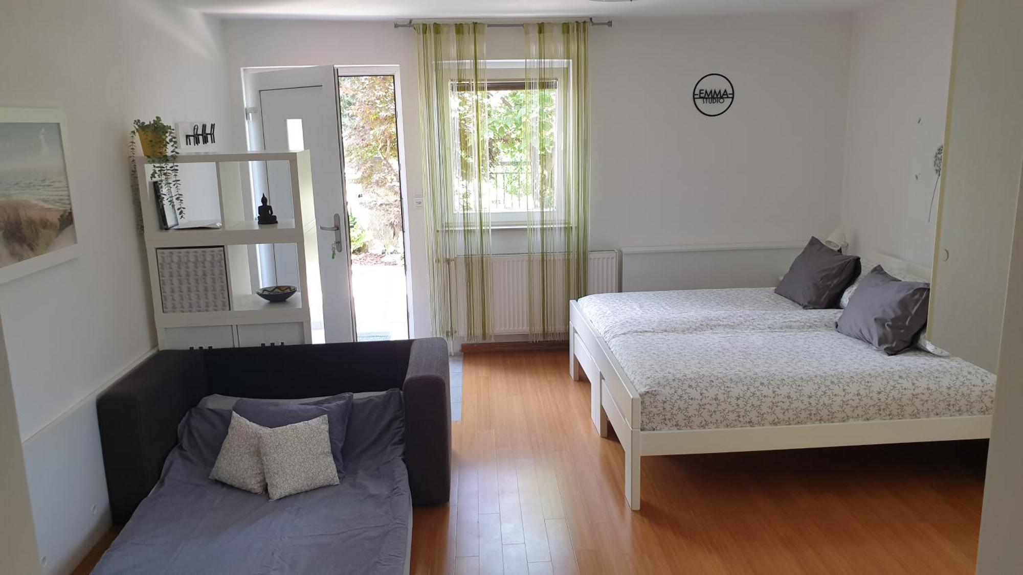 Studio Emma Ljubljana - Free Parking, Ac, Wifi エクステリア 写真
